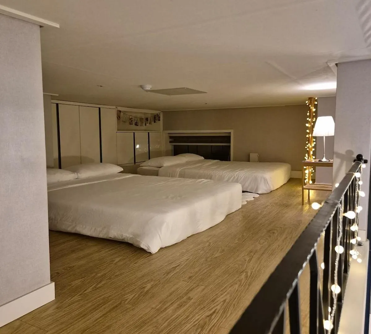 Spacious Loft In The Heart Of Gangnam Near Coex Seoul 0*,